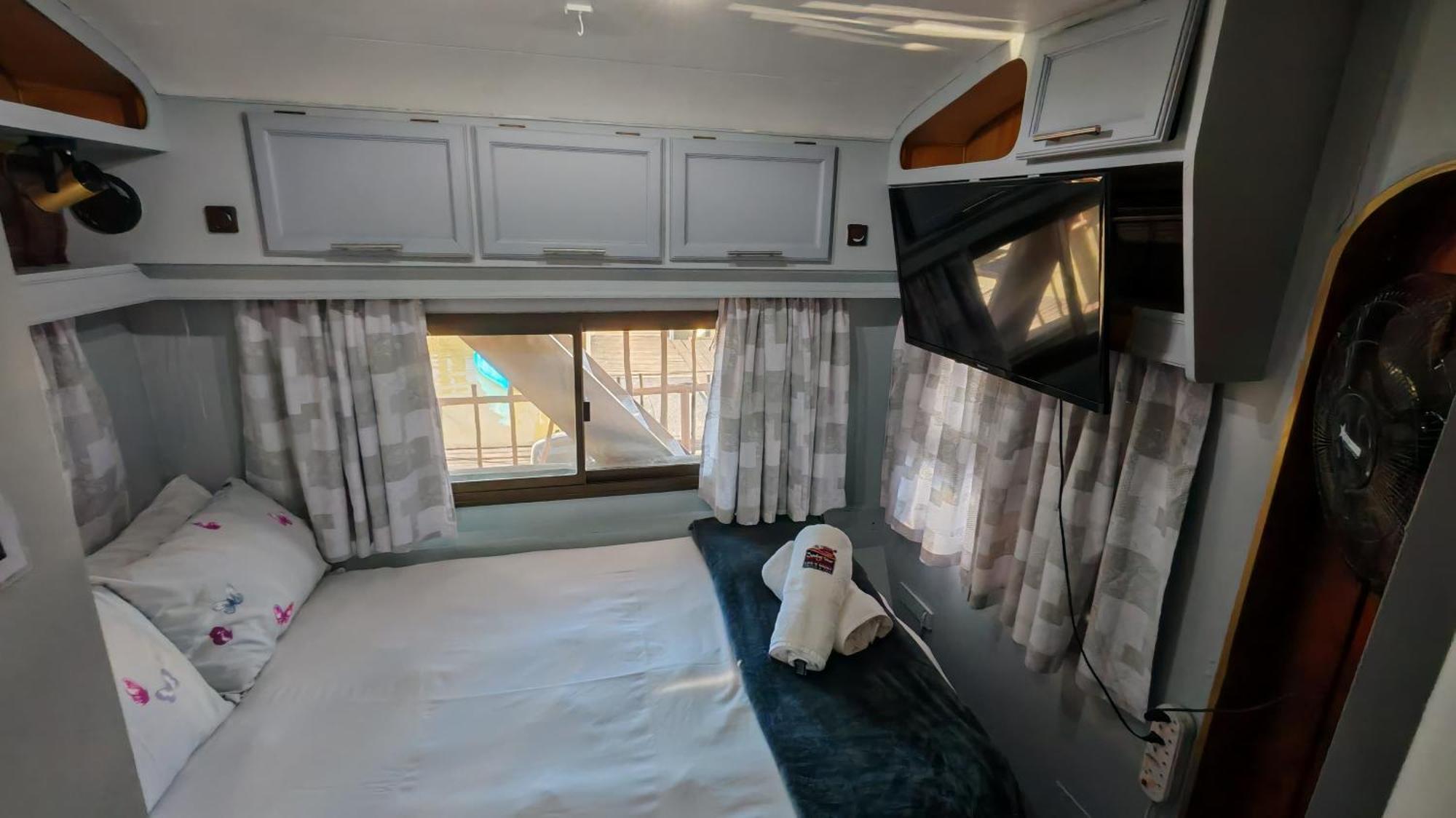 Maggie May House Boat - Colchester - 5Km From Elephant Park Dış mekan fotoğraf