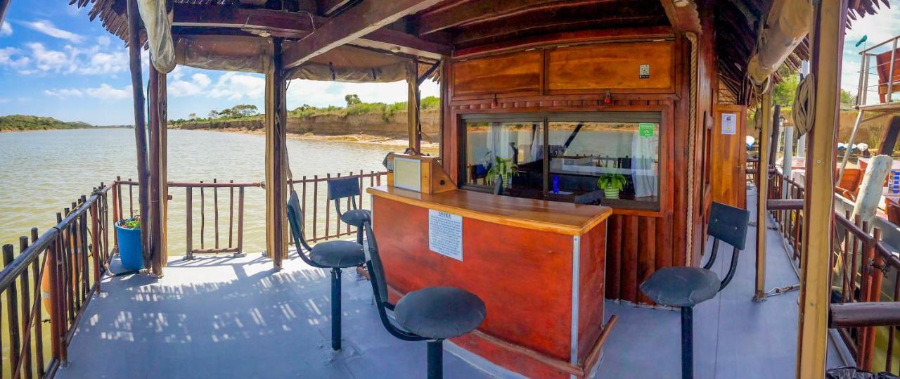 Maggie May House Boat - Colchester - 5Km From Elephant Park Dış mekan fotoğraf